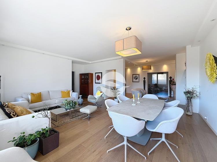 Rive Droite - Superbe appartement familial dans résidence de standing