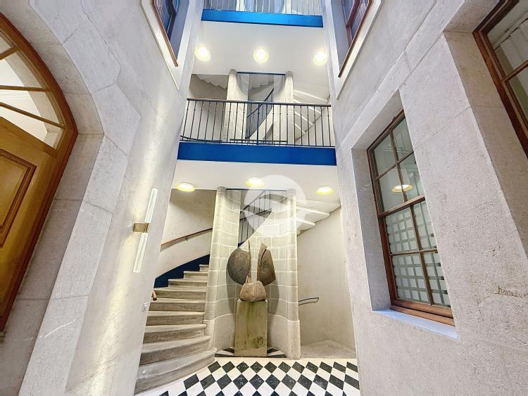 Sublime appartement rénové de 6 pièces en Vieille-Ville