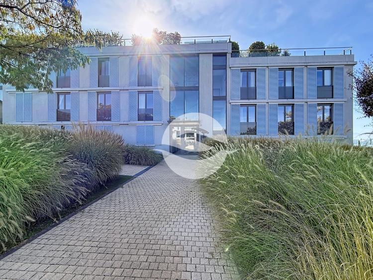 Vésenaz - Spacieux appartement de 6 pièces, calme absolu!