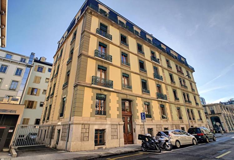 Bureaux de 76 m²  + 34.20m²