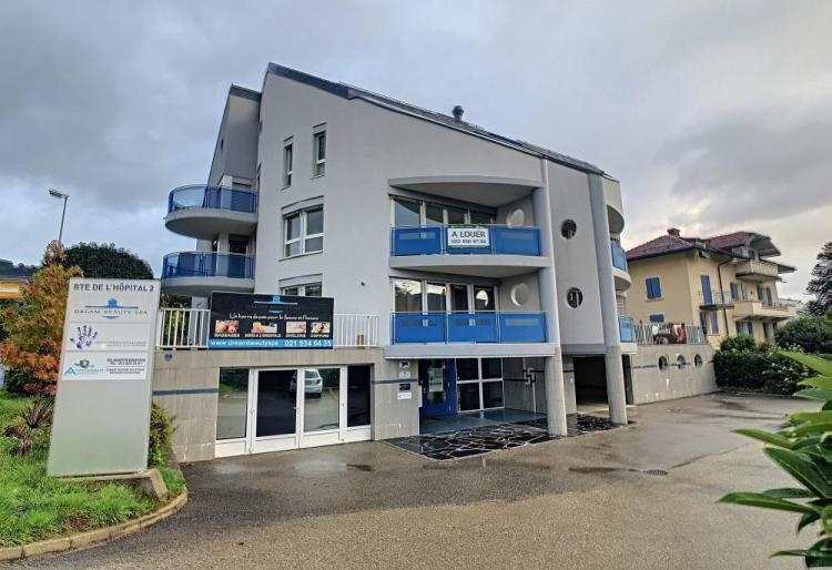 Dépôt pour entreprise avec stockage