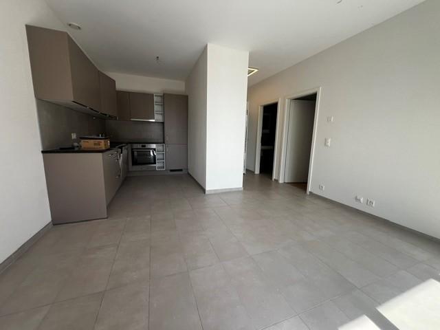 Magnifique appartement de 2,5 pièces au rez-de-chaussée, offrant une spacieuse terrasse ( G002 )
