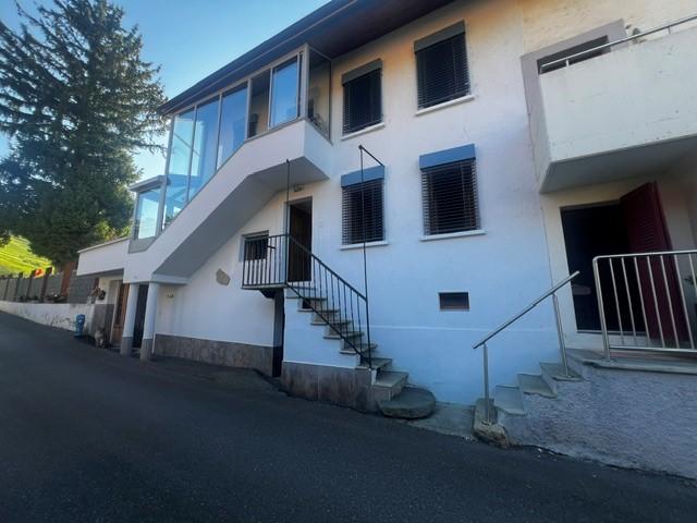 Magnifique appartement de 3 pièces, situé dans un quartier calme et paisible, environnement entouré de vignes.