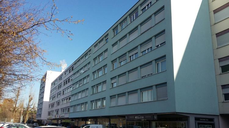 Surface commerciale à louer